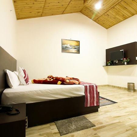 Chaman Vatika Hotel Kulu Екстериор снимка