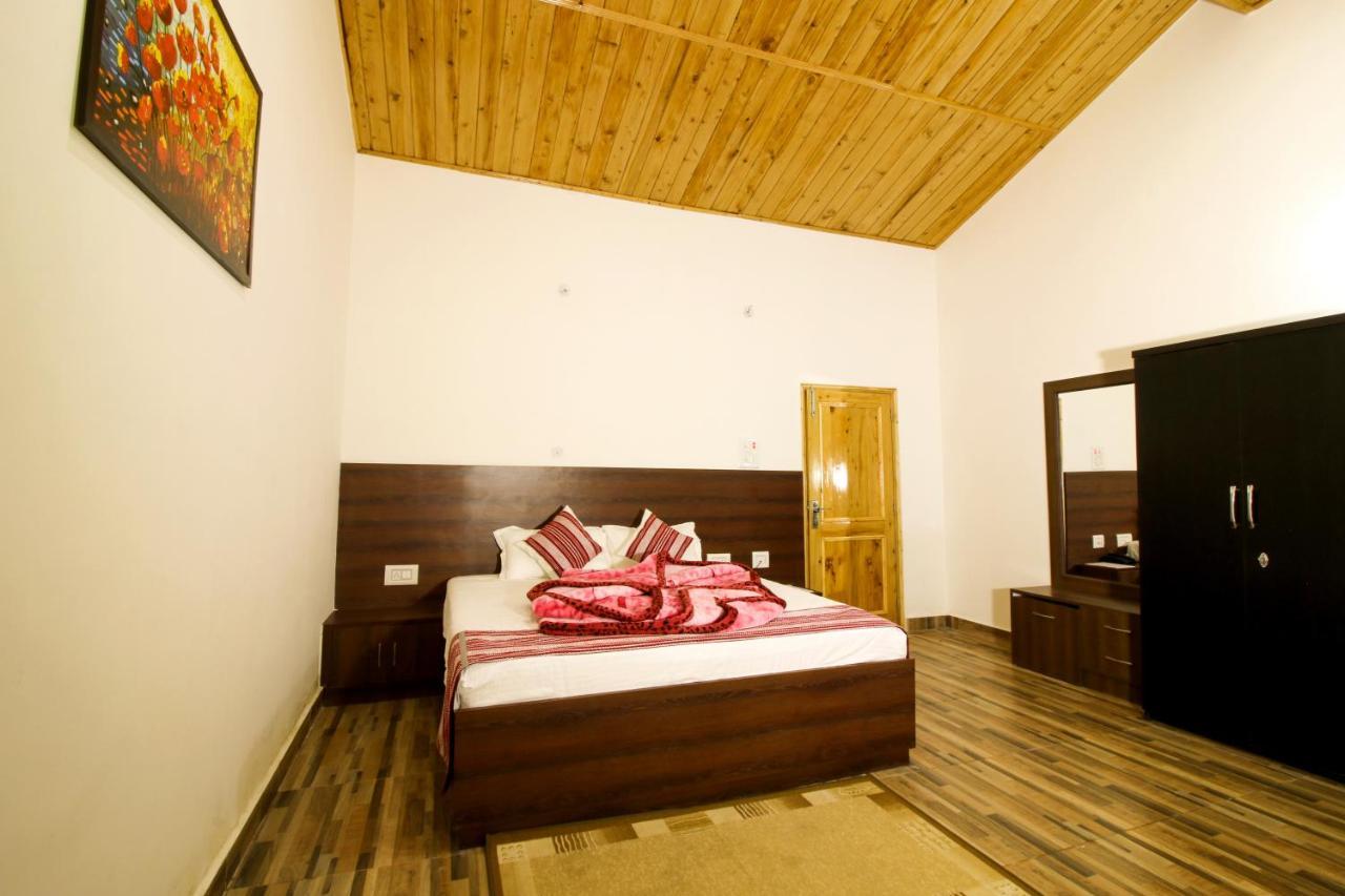 Chaman Vatika Hotel Kulu Екстериор снимка