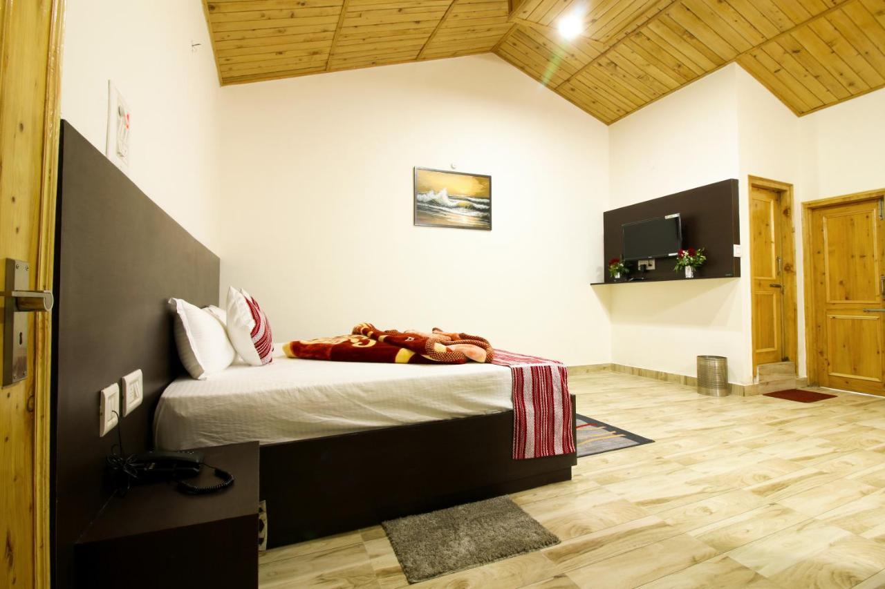 Chaman Vatika Hotel Kulu Екстериор снимка
