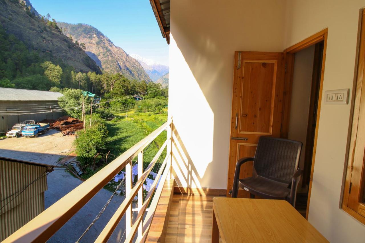 Chaman Vatika Hotel Kulu Екстериор снимка